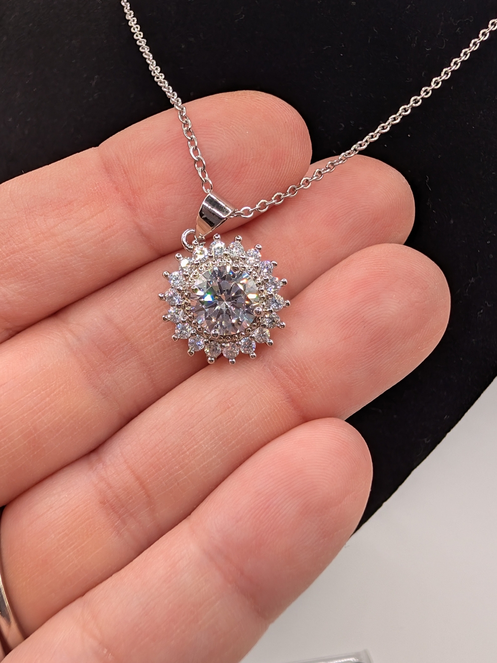 NWT GRA Certified 2.0ct D Color Moissanite Halo Pendant Necklace 925 Silver